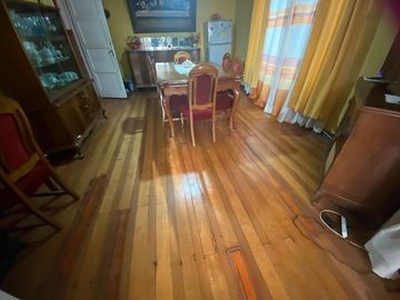 VENTA DE GRAN PROPIEDAD ESQUINA CON 2 CASAS PLAYA ANCHA .