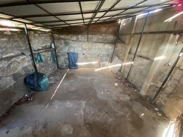 VENTA DE GRAN PROPIEDAD ESQUINA CON 2 CASAS PLAYA ANCHA .