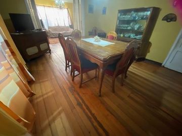 VENTA DE GRAN PROPIEDAD ESQUINA CON 2 CASAS PLAYA ANCHA .