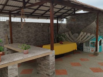 Encantadora: villa situada cerca del mar en Chuyuipe Ballenita .
