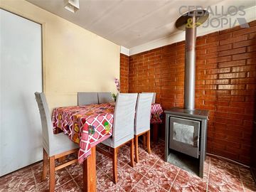 Casa en venta de 2 dorm. en Limache