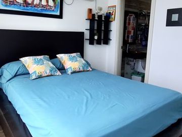 Punta Blanca, departamento en condominio seguro con vistas al mar en venta.