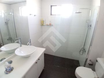 Departamento en Venta en Luis Matte Larrain/ Miravalle de Apoquindo