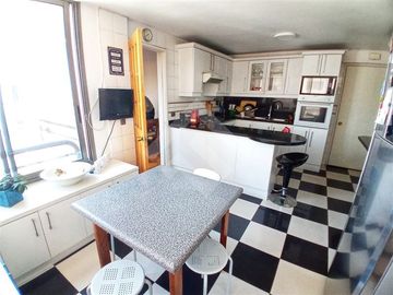 Departamento en Venta en Luis Matte Larrain/ Miravalle de Apoquindo
