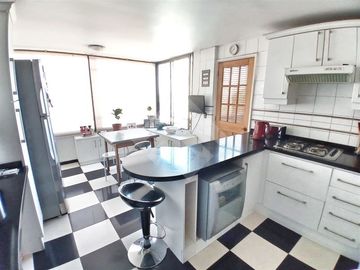 Departamento en Venta en Luis Matte Larrain/ Miravalle de Apoquindo