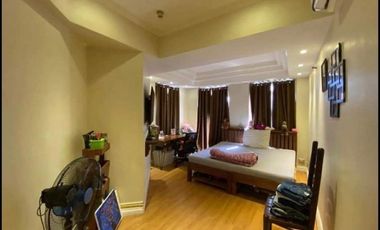 FOR SALE: Salcedo Park Twin Towers