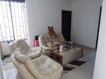 SE VENDE CASA DE DOS NIVELES EN LA CASTELLANA EN MONTERIA
