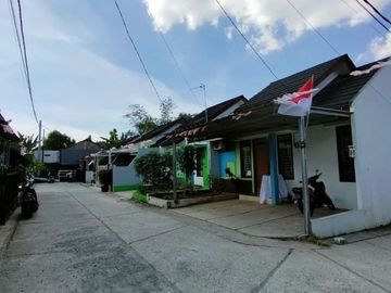 Rumah dekat stasiun depok