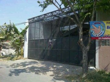 Gudang Akses Jalan Raya Kondisi Bagus