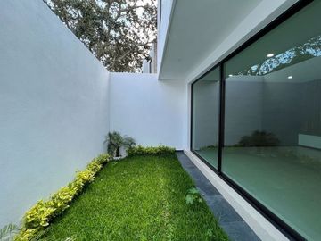 CASA EN PRADERAS ALTOZANO, MORELIA