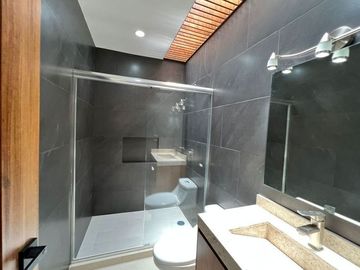 CASA EN PRADERAS ALTOZANO, MORELIA