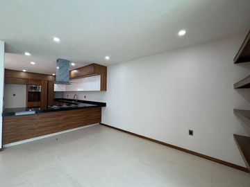 CASA EN PRADERAS ALTOZANO, MORELIA