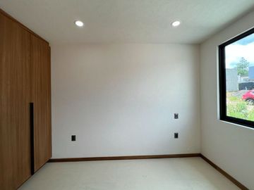CASA EN PRADERAS ALTOZANO, MORELIA