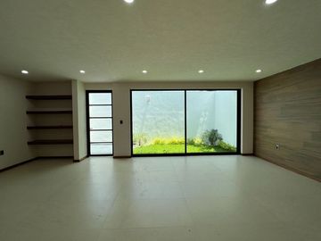 CASA EN PRADERAS ALTOZANO, MORELIA