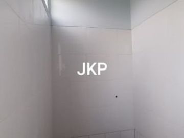 RUMAH BARU MURAH 2LT SIAP HUNI ASRI DAN NYAMAN LOKASI STRATEGIS DI WIBAWA MUKTI JATIASIH BEKASI