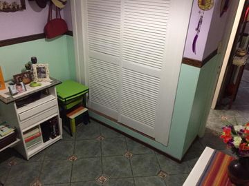 PH entrada independiente, 4 ambientes, 1 cuadra av Saenz.