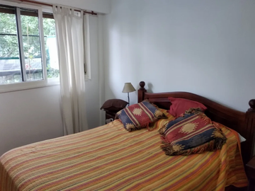 Departamento en Venta en Caballito (Parque Rivadavia) 4 ambientes 2 baños 71 m2 + balcón, 5° piso al frente - Viel 300