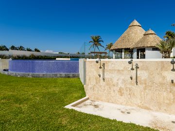 Departamento en Venta en Acapulco, Bonfil, 4 Recámaras, 2 baños, Club de Playa