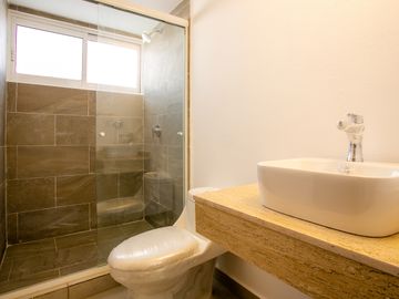 Departamento en Venta en Acapulco, Bonfil, 4 Recámaras, 2 baños, Club de Playa