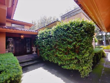 Casa Residencial en Venta, Fracc. Campestre del Bosque, Puebla
