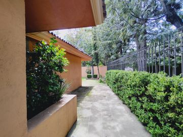 Casa Residencial en Venta, Fracc. Campestre del Bosque, Puebla