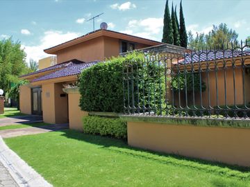 Casa Residencial en Venta, Fracc. Campestre del Bosque, Puebla