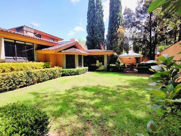 Casa Residencial en Venta, Fracc. Campestre del Bosque, Puebla