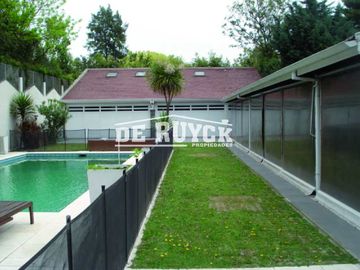 Casa en venta en Quilmes Oeste