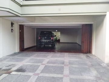 RUMAH MEWAH DI GERLONG GEGERKALONG SETIABUDI BANDUNG