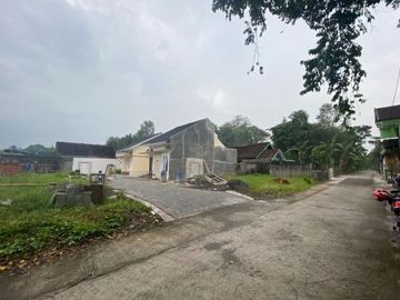 Rumah Cantik Type 65/103m2 Di Purwomartani Kalasan