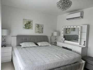 SE VENDE HERMOSA CASA EN LOS ALPES