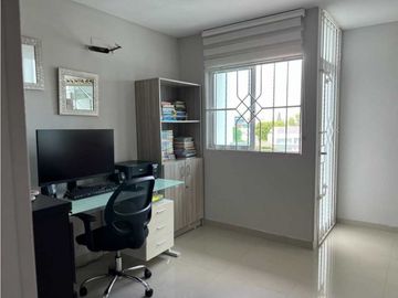 SE VENDE HERMOSA CASA EN LOS ALPES