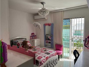 SE VENDE HERMOSA CASA EN LOS ALPES