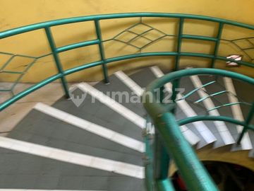 Di Jual Cepat Bangunan Sekolah Aktif di Medan Satria, Kota Bekasi