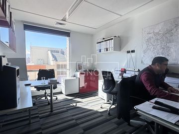 Arriendo Oficina Premium, posible Amoblada, Nueva Las Condes