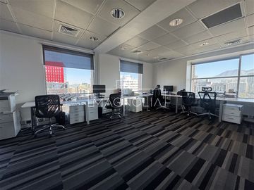 Arriendo Oficina Premium, posible Amoblada, Nueva Las Condes
