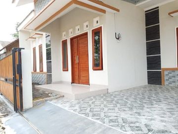 Rumah baru siap huni tersedia 3 unit di malangrejo maguwo, utara jogja bay