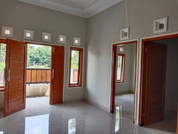 Rumah baru siap huni tersedia 3 unit di malangrejo maguwo, utara jogja bay
