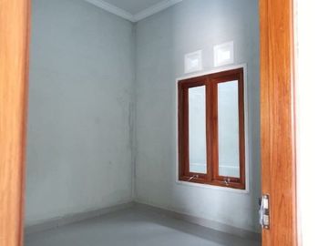 Rumah baru siap huni tersedia 3 unit di malangrejo maguwo, utara jogja bay