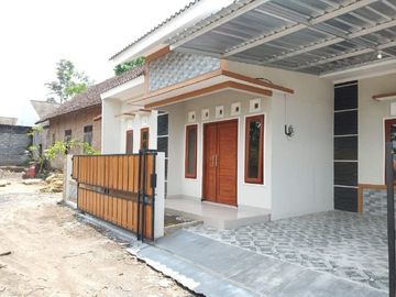 Rumah baru siap huni tersedia 3 unit di malangrejo maguwo, utara jogja bay