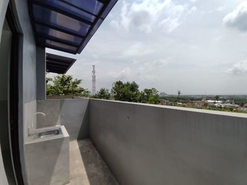 KOST TERMURAH DI MALANG, 5 KAMAR, AKSES PINGGIR JALAN