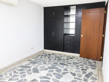 oficina en arriendo en san vicente. Cod A108432