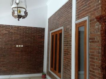 Unit Terbatas, Rumah Gaya Limasan di Lokasi Nyaman Randusari