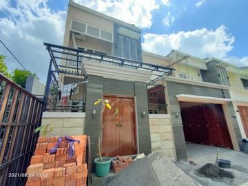 Rumah dlm perumahan onegate system selatan ambarukmo plaza