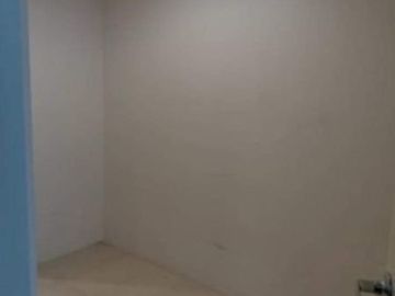 For RENT 2 BR UNIT / Edades Tower Rockwell, Makati