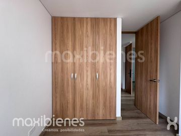 apartamento en arriendo en los colores. Cod A71956