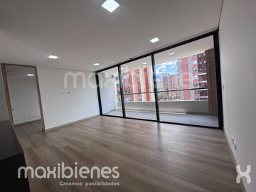 apartamento en arriendo en los colores. Cod A71956