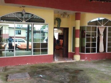 VENTA DE CASA EN LOS UNIFICADOSMas Informacion  (099) 971- ----