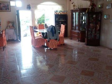 VENTA DE CASA EN LOS UNIFICADOSMas Informacion  (099) 971- ----