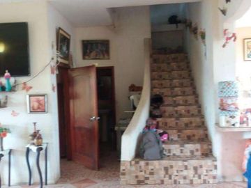 VENTA DE CASA EN LOS UNIFICADOSMas Informacion  (099) 971- ----